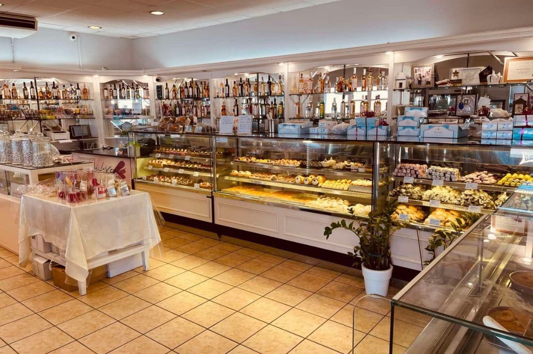 An image of Kyklamino Pastry Shop Mykonos