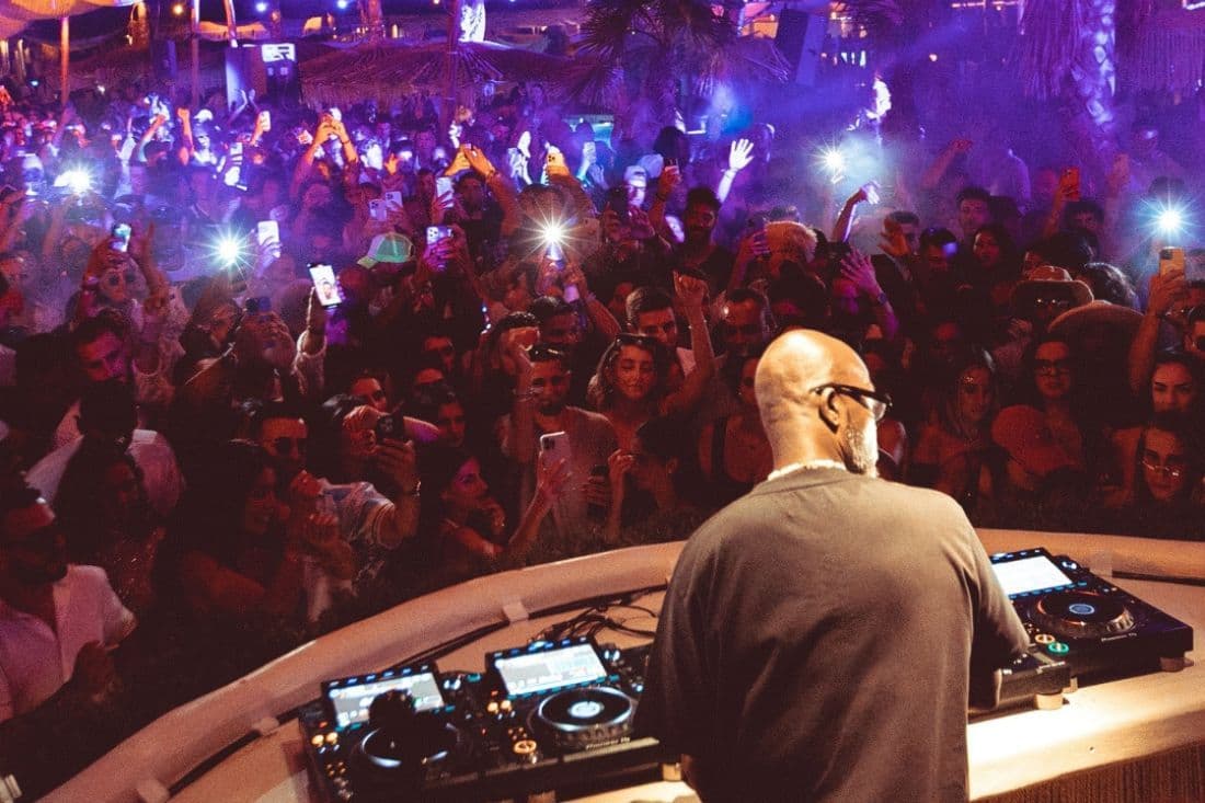 An image of SantAnna Mykonos | Πολυτέλεια, πάρτι και χαλάρωση 