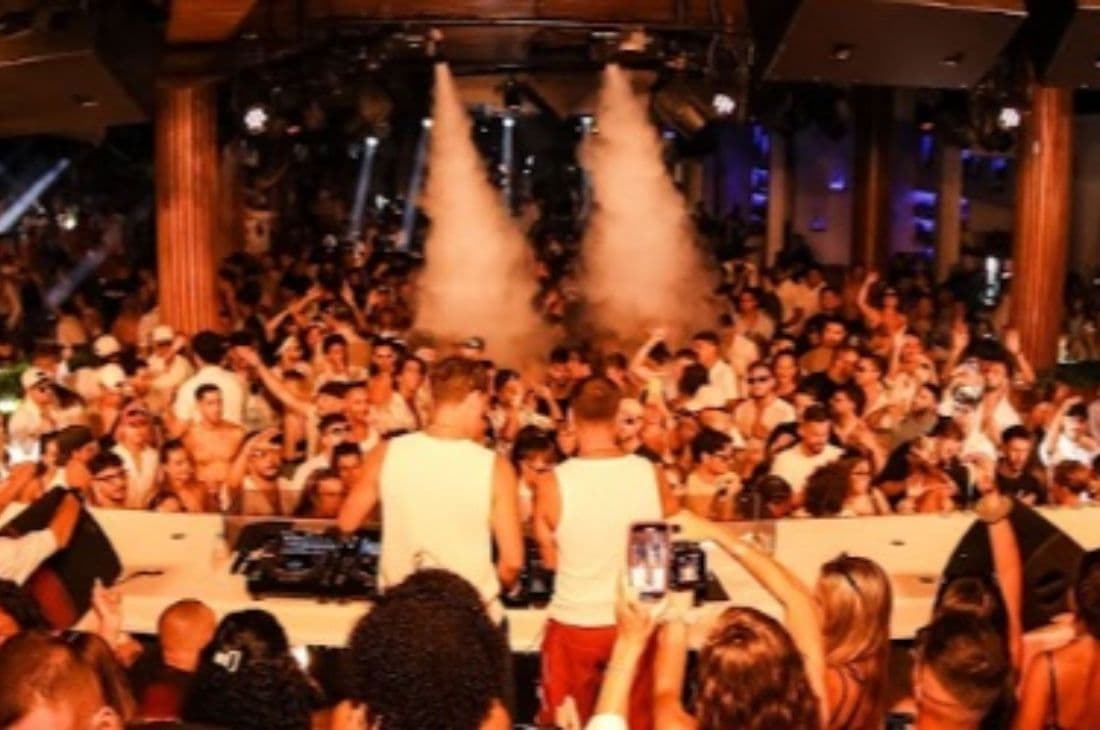 An image of 29th of August | Merk & Kremont | Tropicana | Mykonos